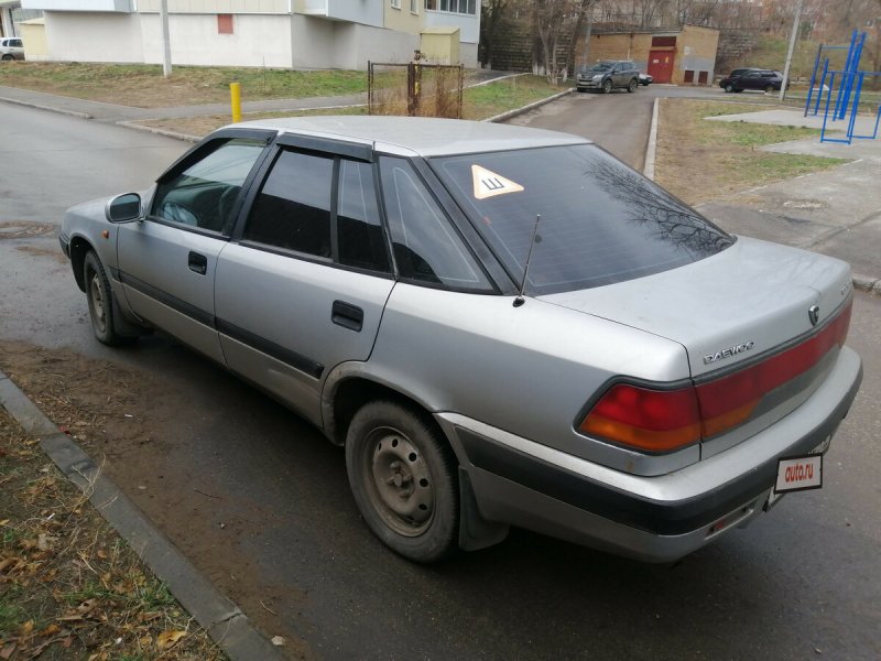 Дэу Эсперо 1990