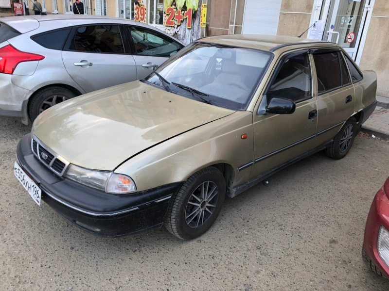 Дэу Нексия бежевая
