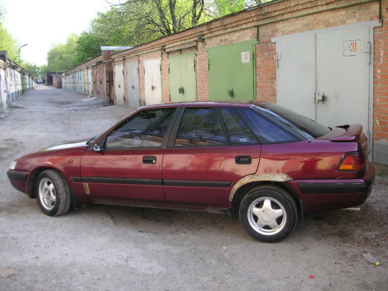 Daewoo espero купе