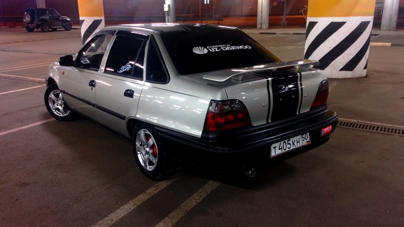 Daewoo Nexia 1 черная