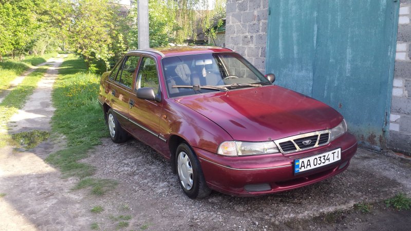 Дэу Нексия 2007 красная