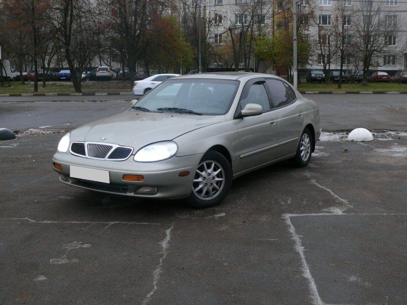 Дэу Леганза 2001 года
