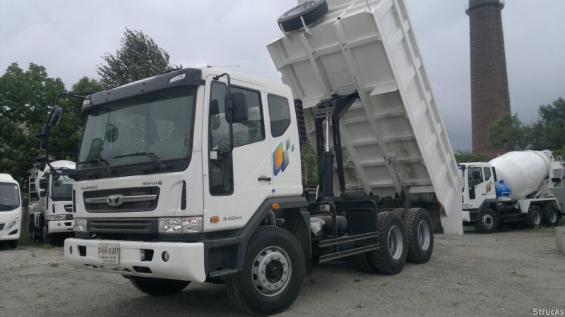Daewoo Novus se самосвал