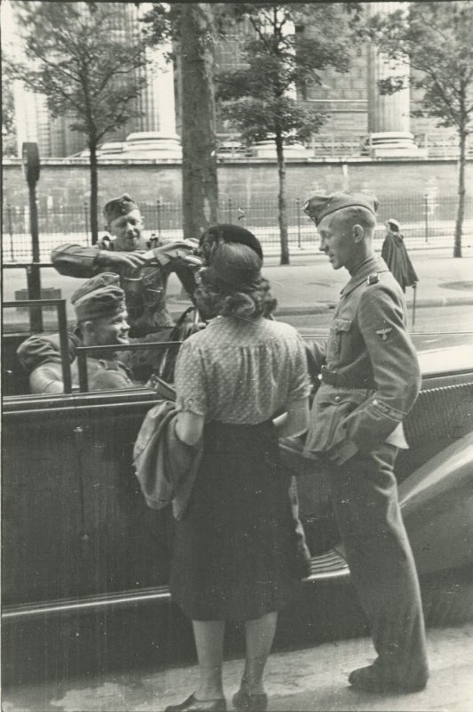 Париж 1940 оккупация нацистами. V