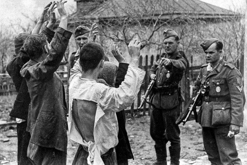 Военные преступления немцев 1941