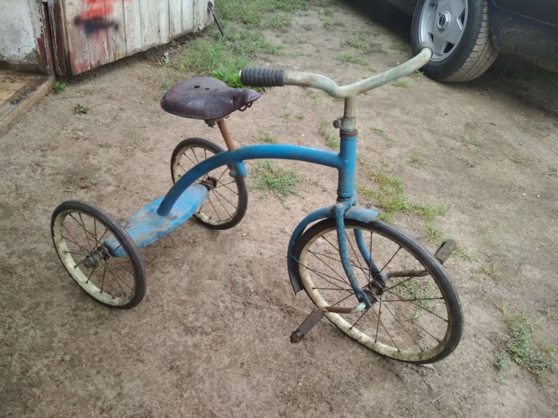 Трёхколёсный велосипед детский СССР