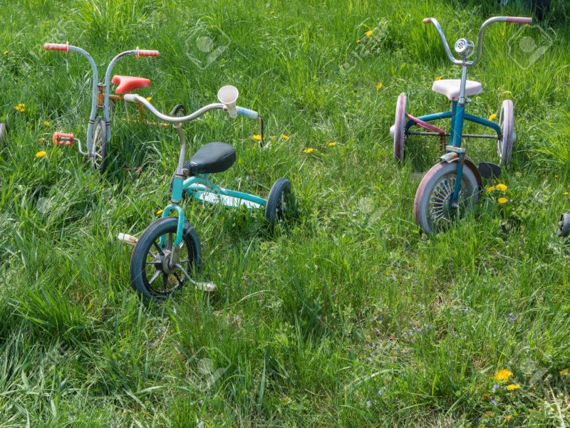 Трёхколёсный велосипед детский ретро