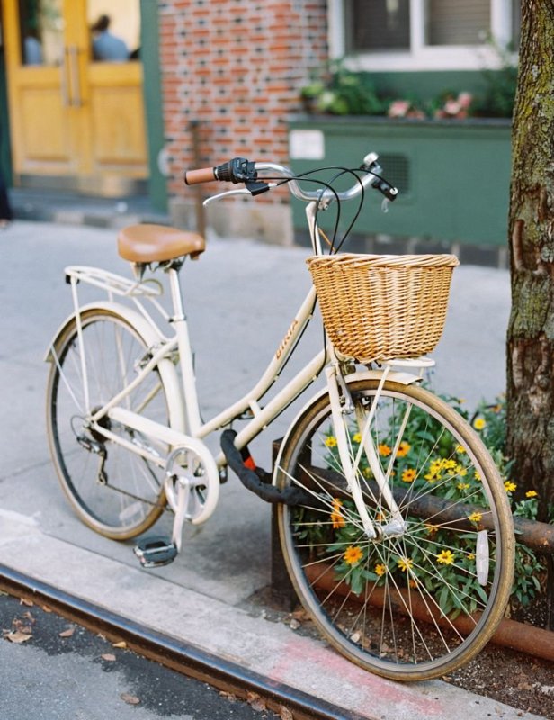 Велосипед с корзинкой
