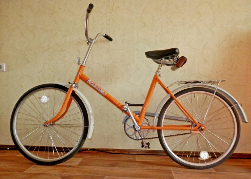 Советский велосипед салют оранжевый
