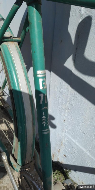 Надпись на велосипеде Уралец