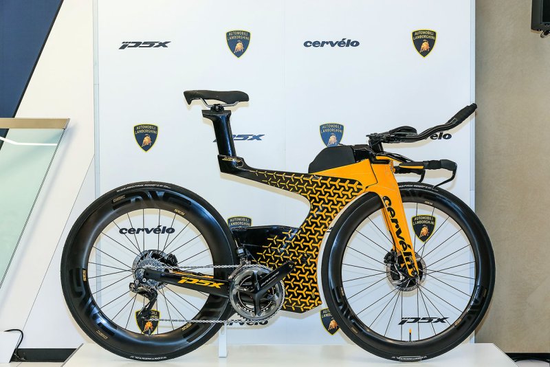 Lamborghini x Cervelo p5x Lamborghini Edition Bike