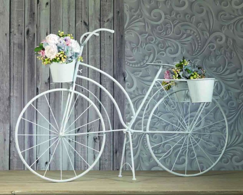 Белый велосипед декор