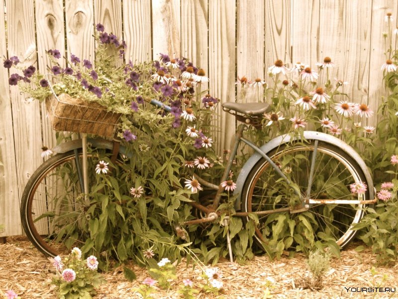 Садовый декор велосипед