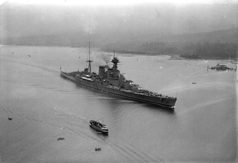 Крейсер HMS Hood