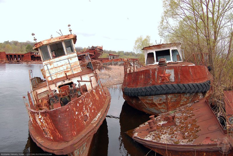 Кладбище кораблей в бухте Кожуховской