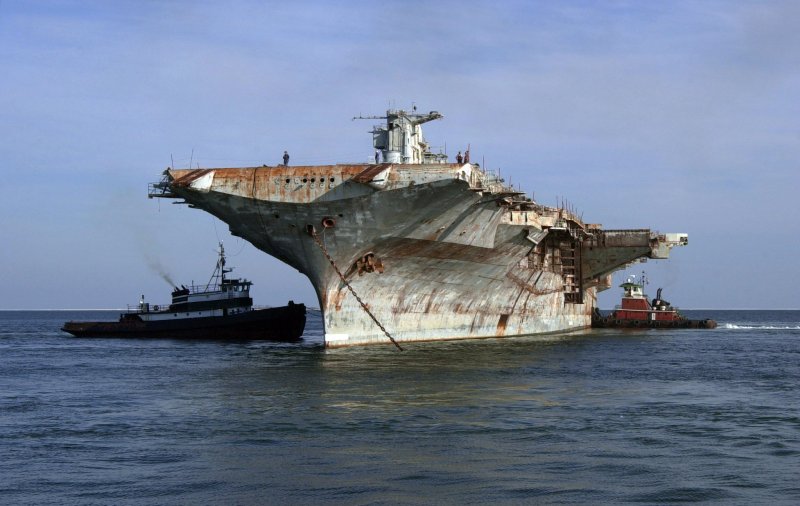 Авианосец Орискани
