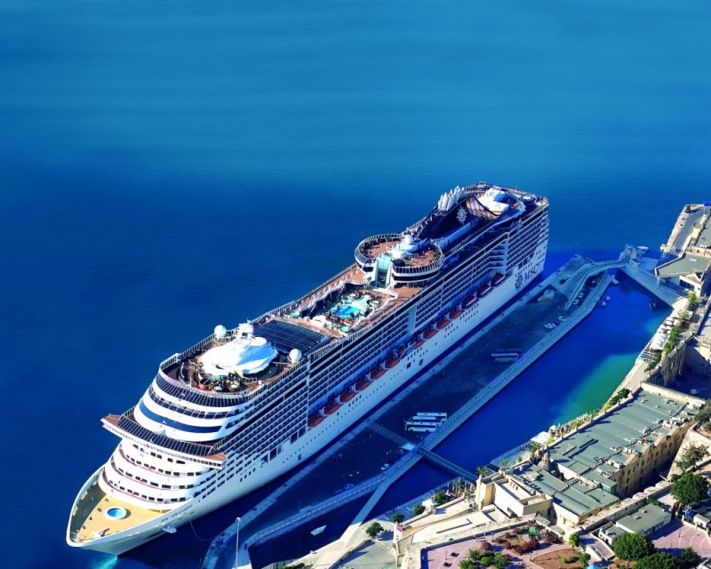 MSC Fantasia Дубай