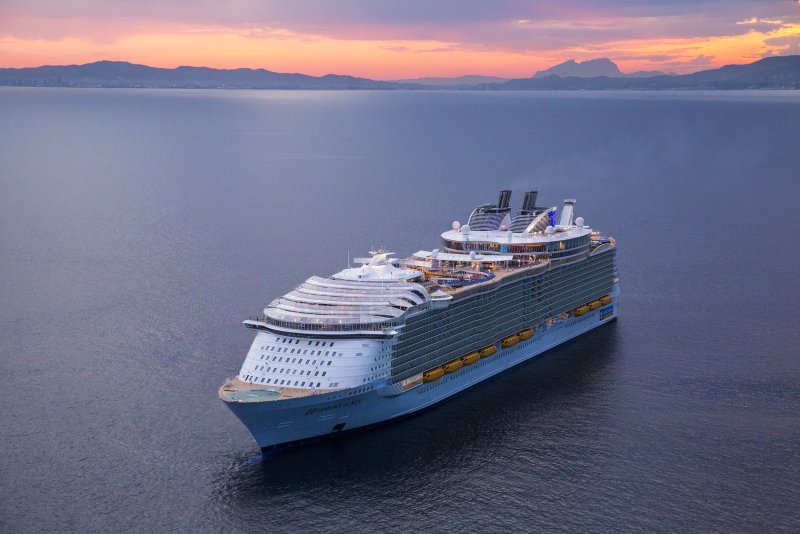 Harmony of the Seas круизный лайнер
