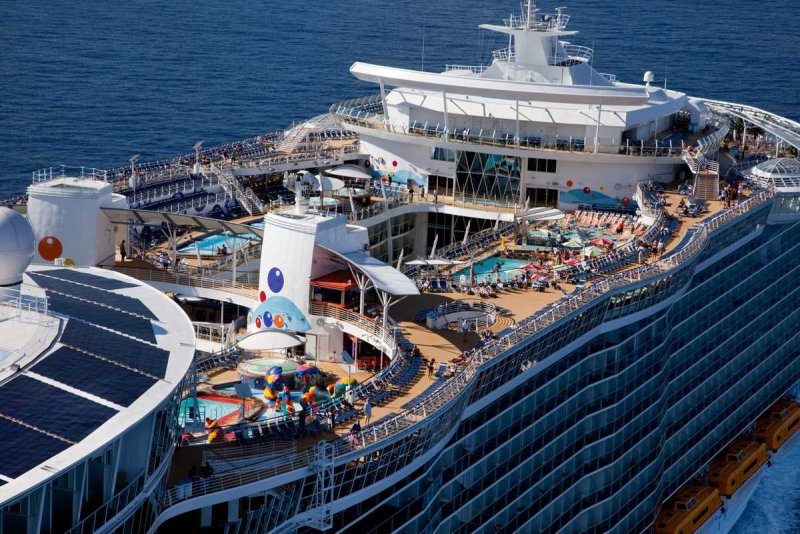 Oasis of the Seas круизный лайнер