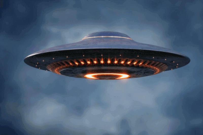 Летающая тарелка «UFO Magico»;