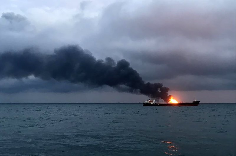 Черное море Керченский пролив