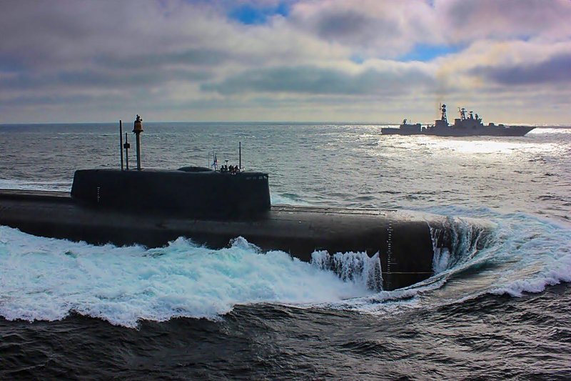 Подводная лодка в Баренцевом море