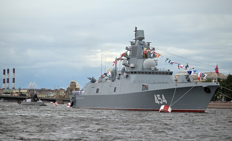 Фрегат Адмирал Макаров