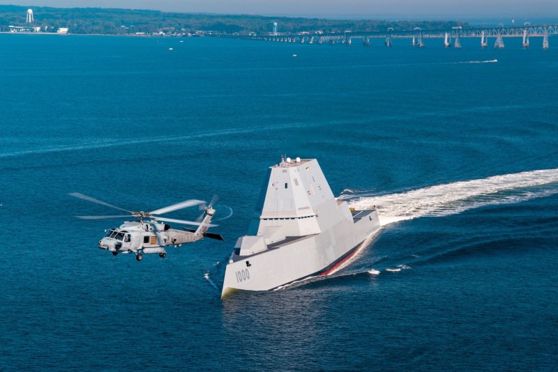 Американский эсминец Замволт
