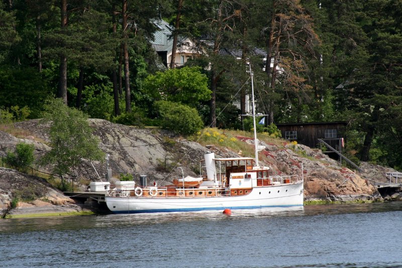 Лодка корабль