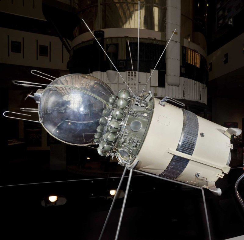 Восток-1 космический корабль