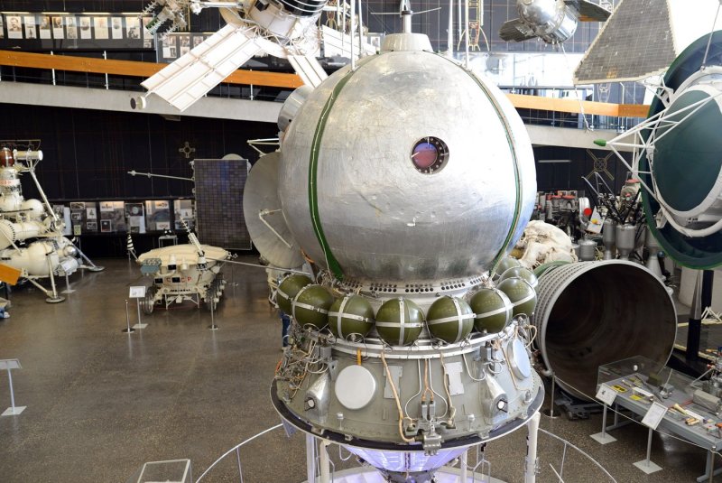 Восток-1 космический корабль