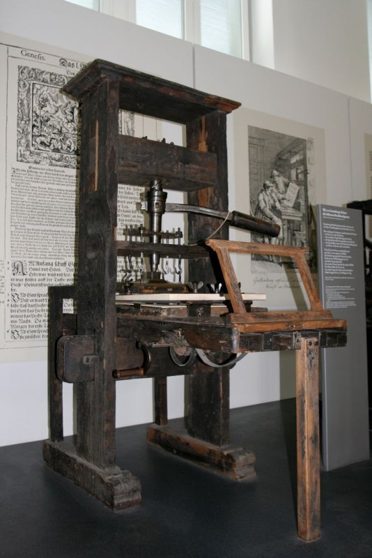 Иоанн Гуттенберг печатный станок
