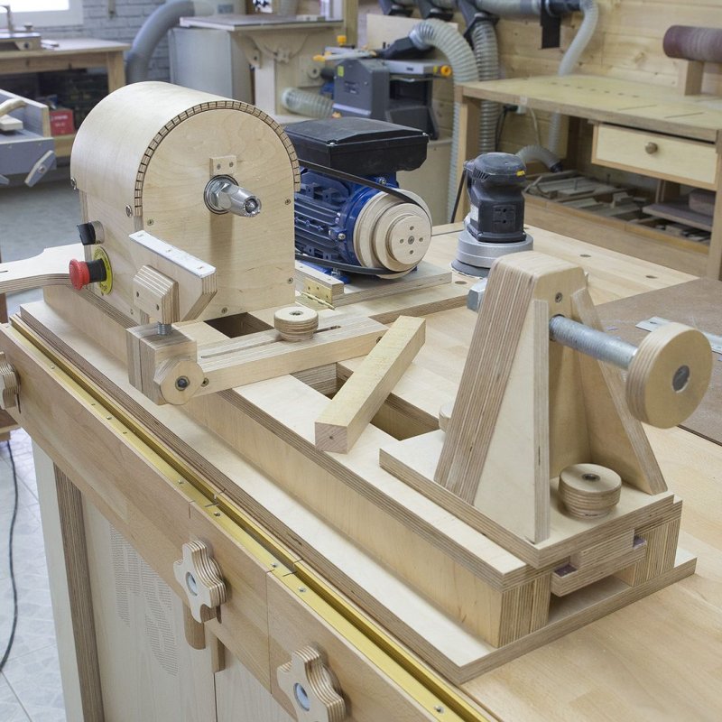 Wood Lathe из дерева