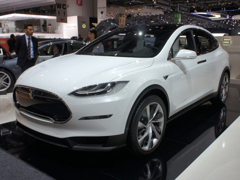 Tesla кроссовер model x