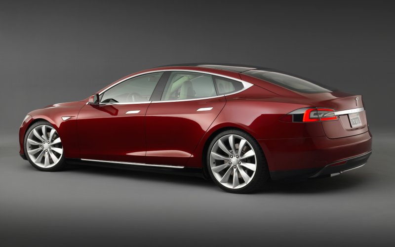 Tesla седан model s