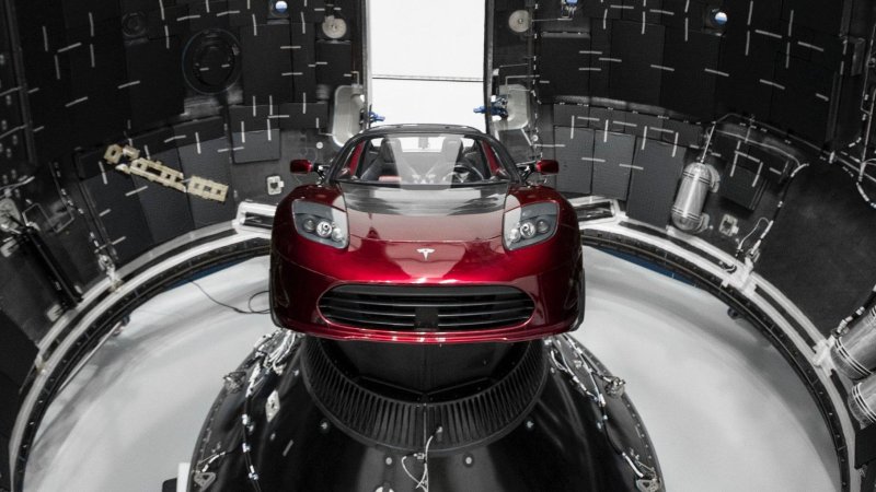 Илон Маск Tesla Roadster