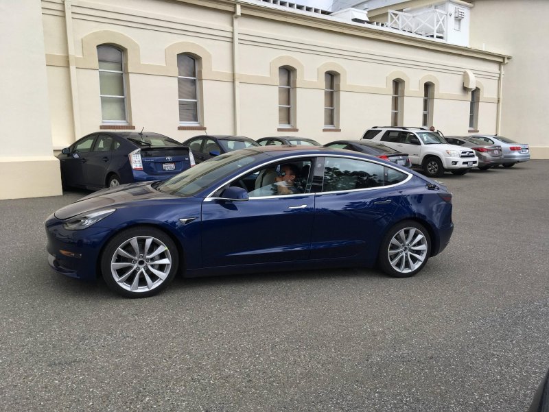 Tesla model 3 2018