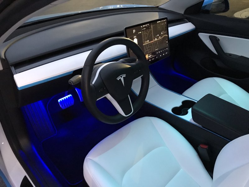 Tesla model 3 подсветка салона