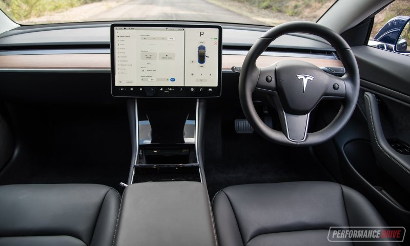 Tesla model 3 салон