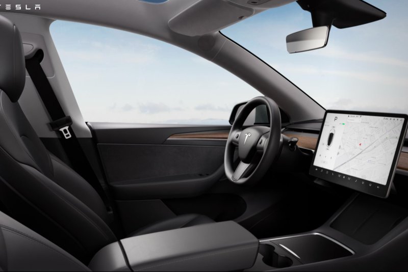 Tesla x Plaid 2021