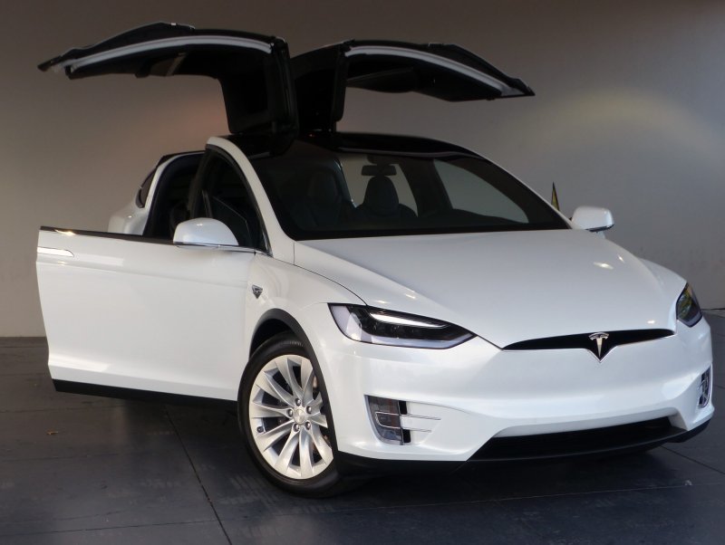 Tesla model x 2017