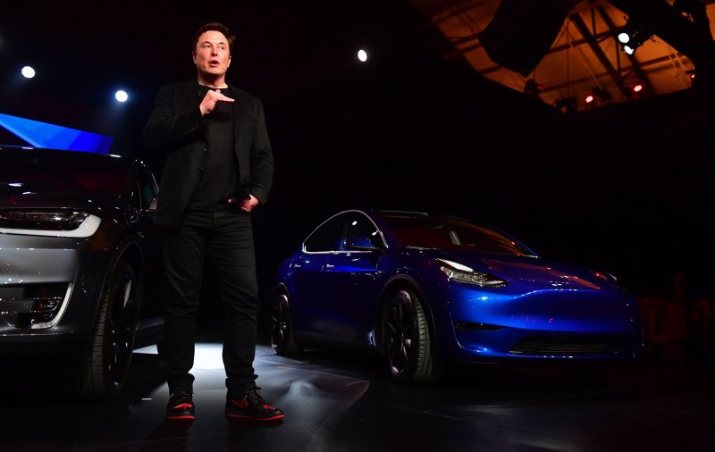Tesla Motors Илон Маск