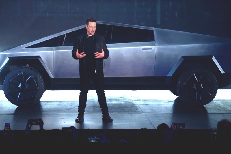 Tesla Cyber Truck Илон Маск