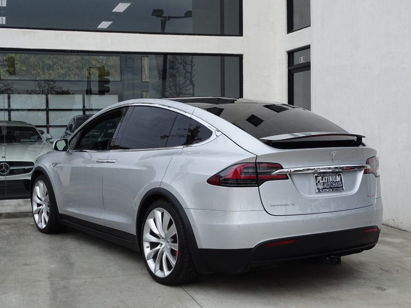 Tesla model x 90d