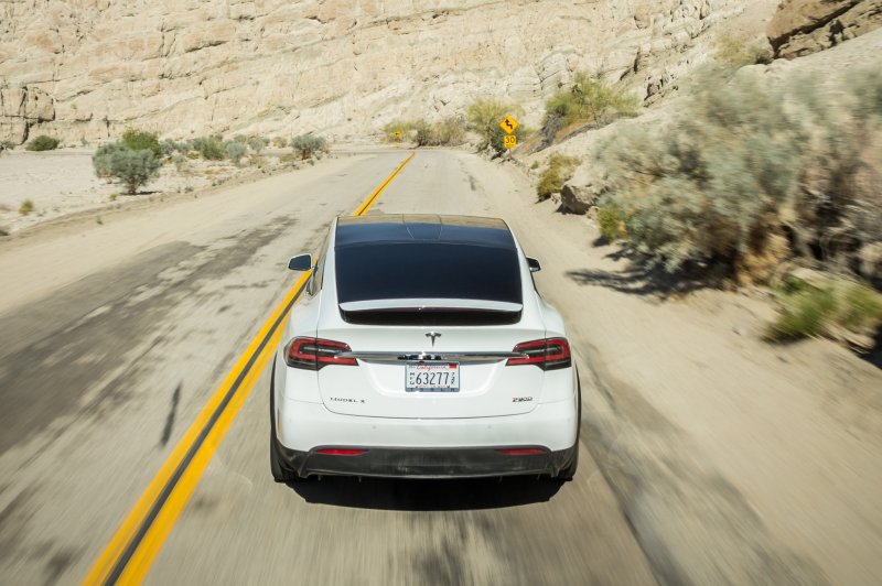 : 2016 Tesla model x p90d Ludicrous сколько стоит