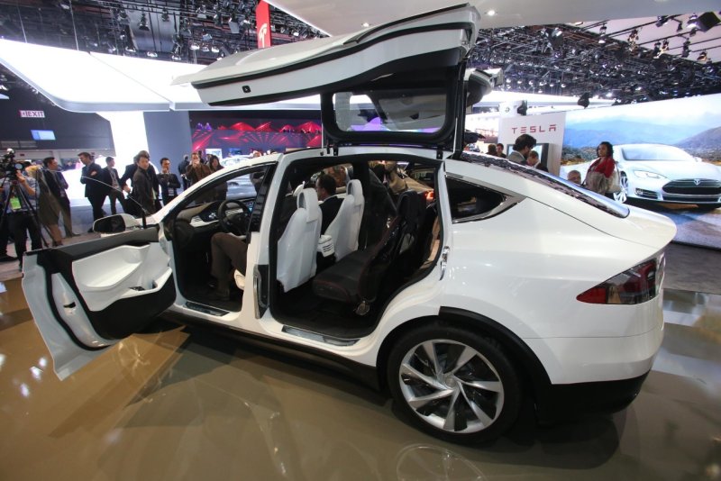 Tesla model x SUV