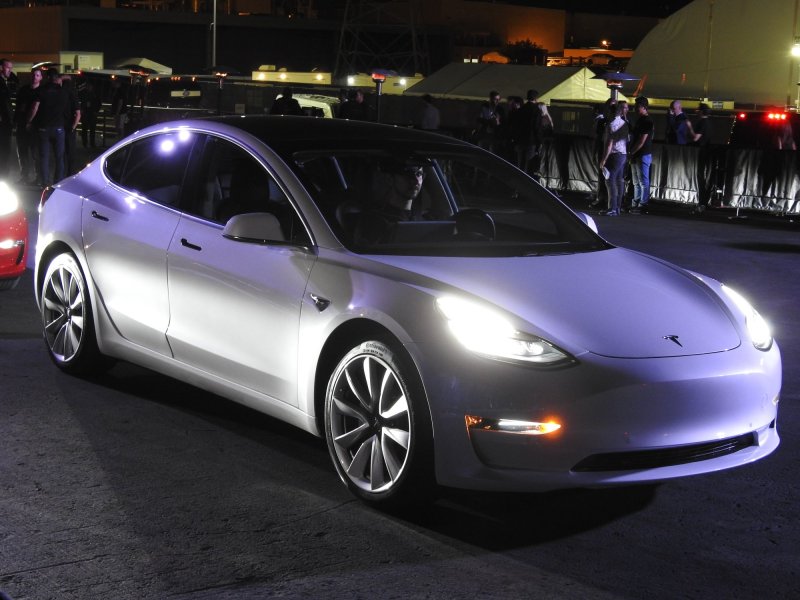 Tesla model 3 fyb50