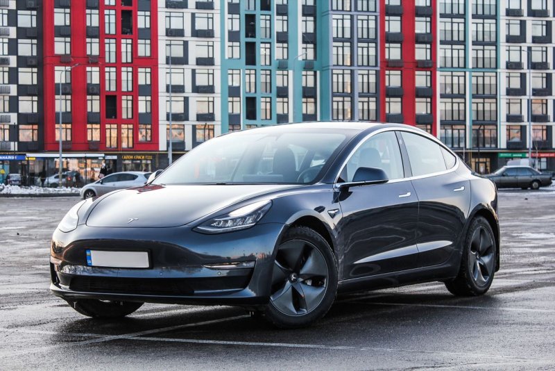 Tesla model y 2020