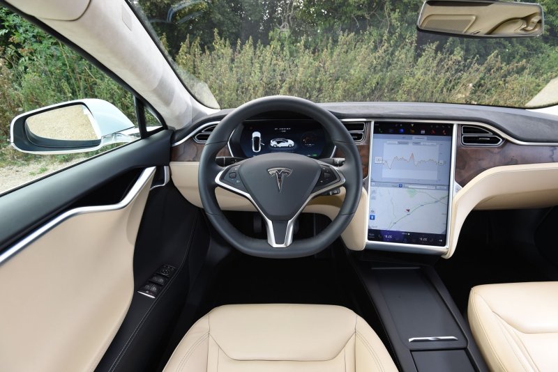 Tesla model s 60d