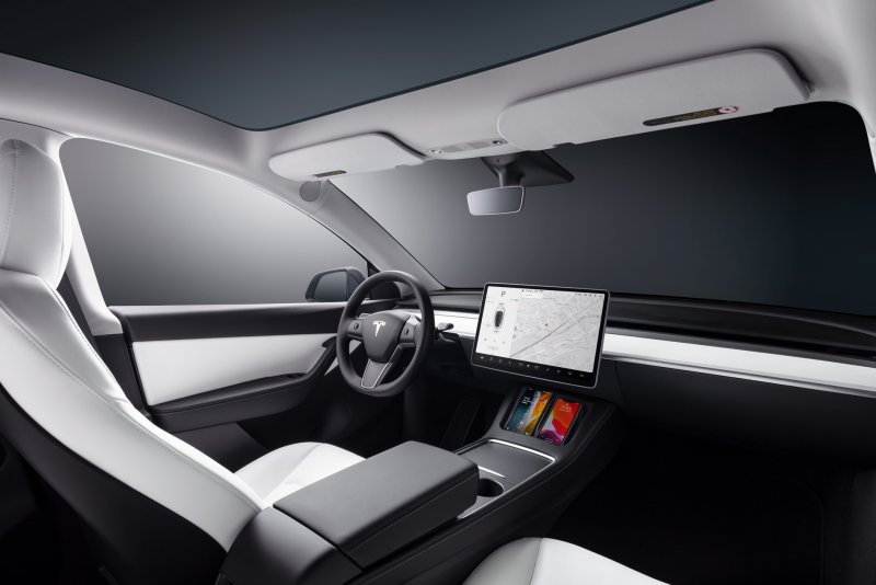 Tesla model y 2021 салон